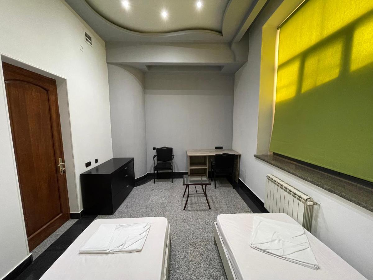 Joy Hotel Apartament Jerevan Eksteriør bilde